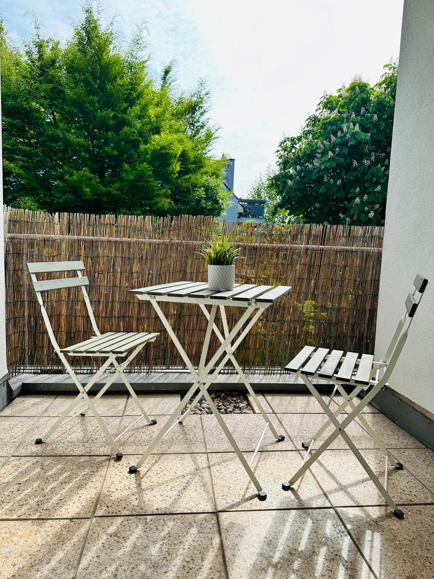 Gemuetliches 1R Apartment Mit Balkon, Parking, Tv Streaming Magdebourg Extérieur photo