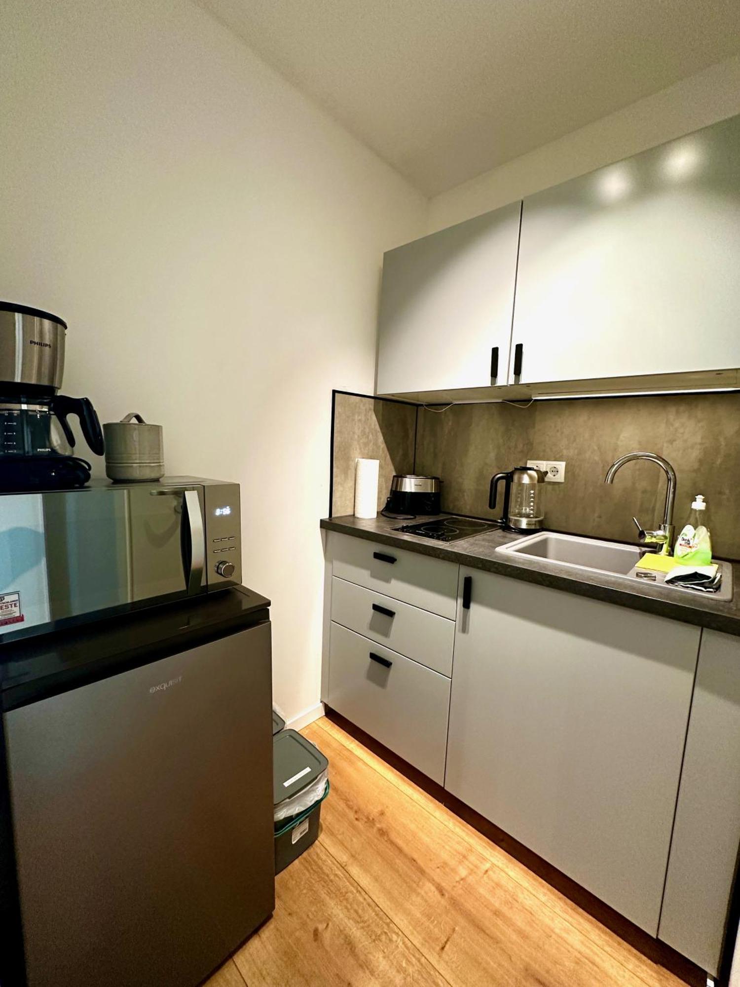 Gemuetliches 1R Apartment Mit Balkon, Parking, Tv Streaming Magdebourg Extérieur photo