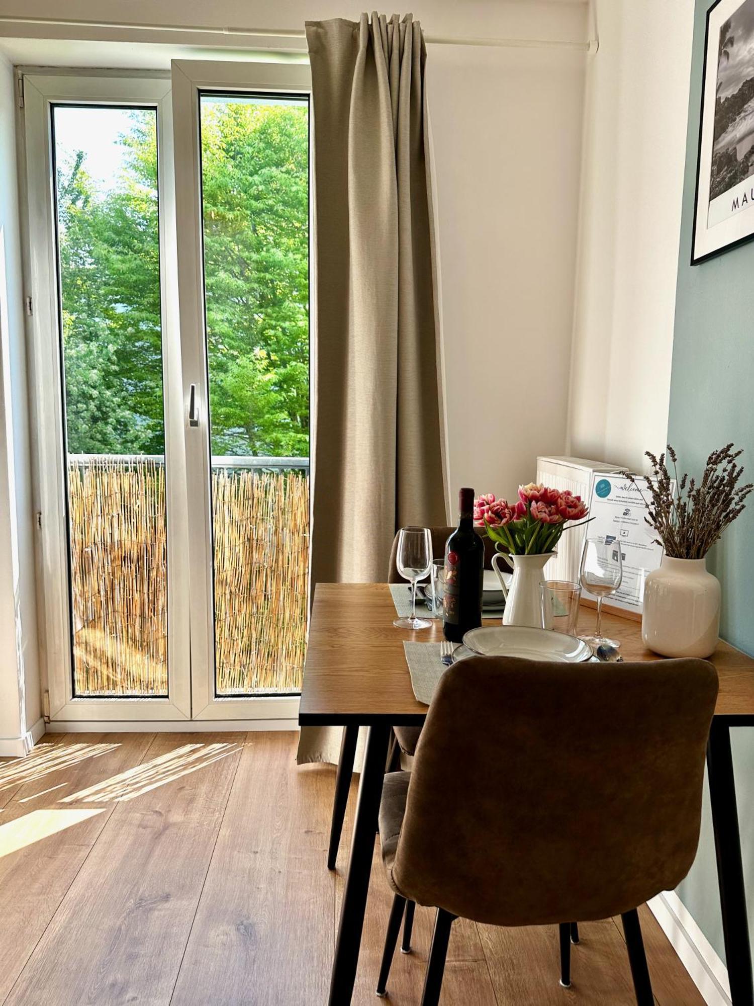 Gemuetliches 1R Apartment Mit Balkon, Parking, Tv Streaming Magdebourg Extérieur photo
